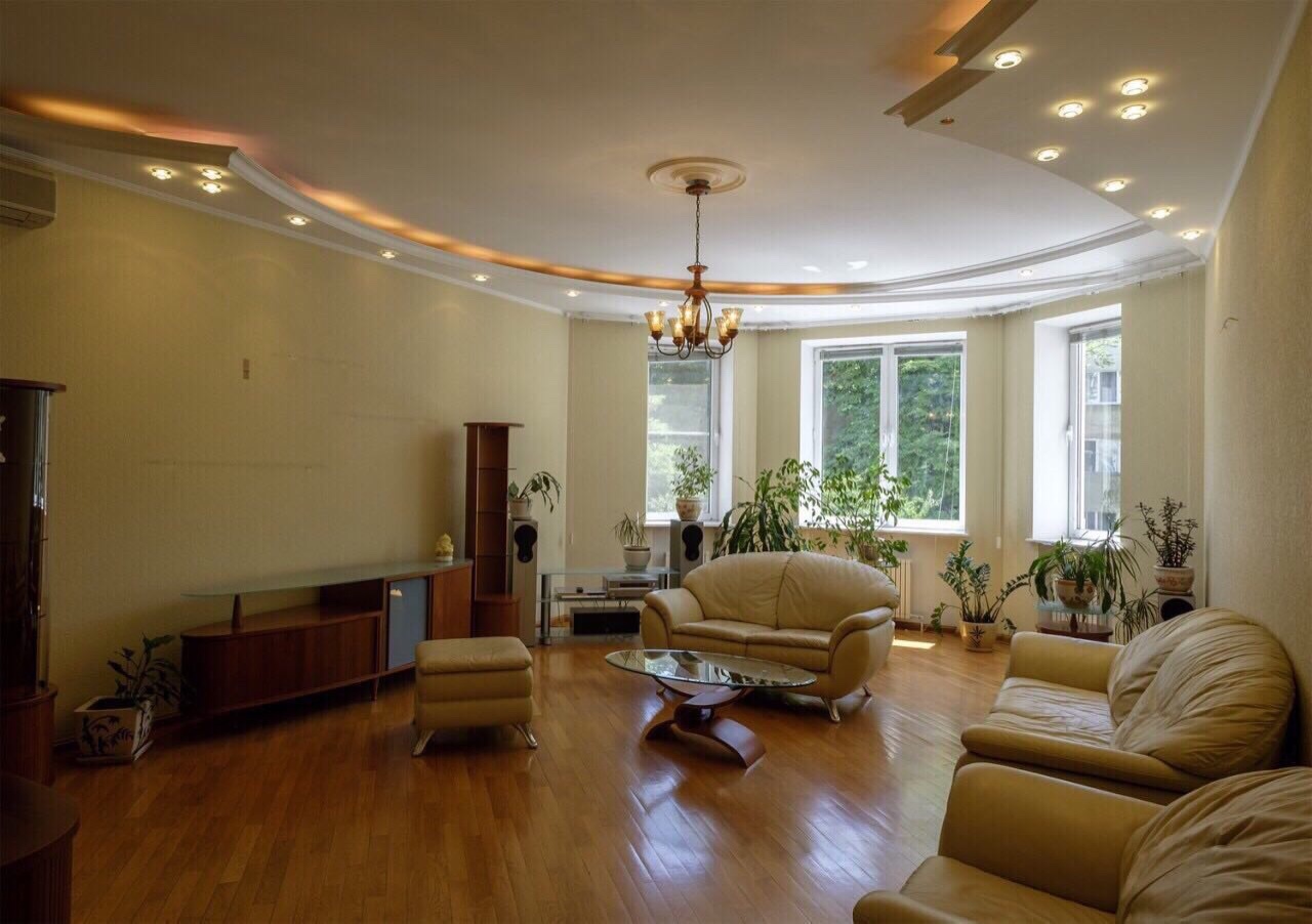 Аренда офиса 170 м², Довженко ул., 6