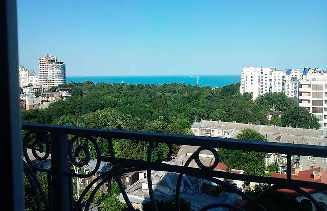 Продаж 2-кімнатної квартири 80 м², Леонтовича вул., 16