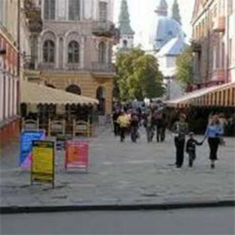 Тернопольский горсовет объявил тендер на покупку 4 квартир