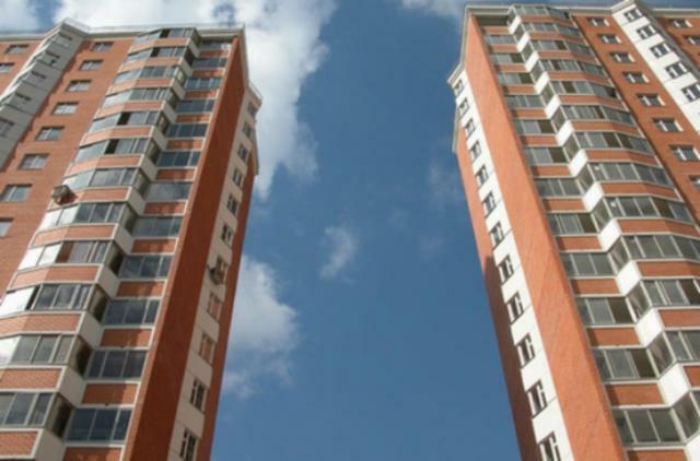 Обманутым инвесторам "Элита-центра" начали выдавать квартиры