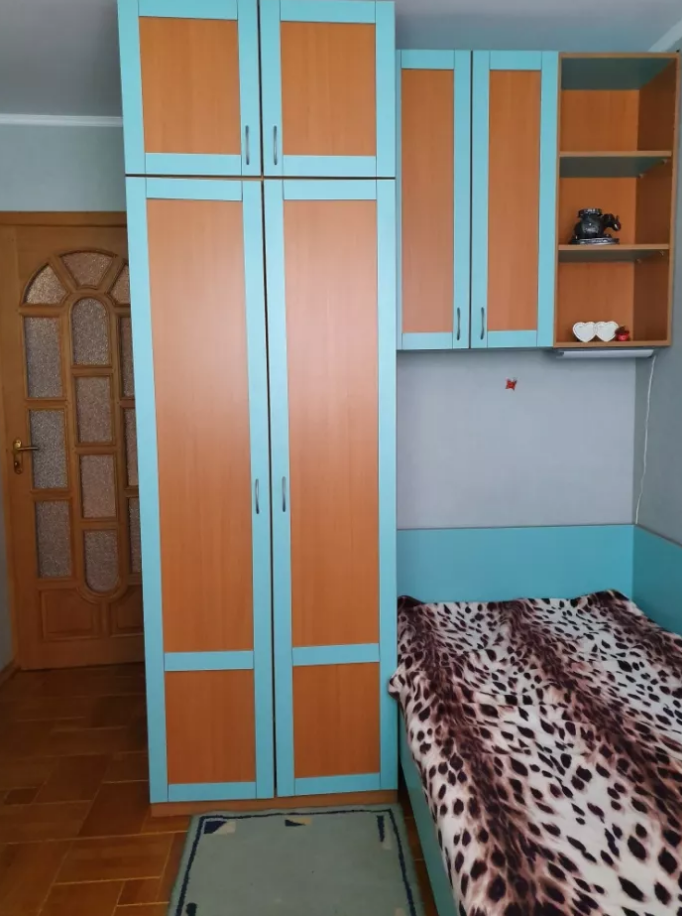 Продажа 4-комнатной квартиры 95 м², Метростроителей ул., 9