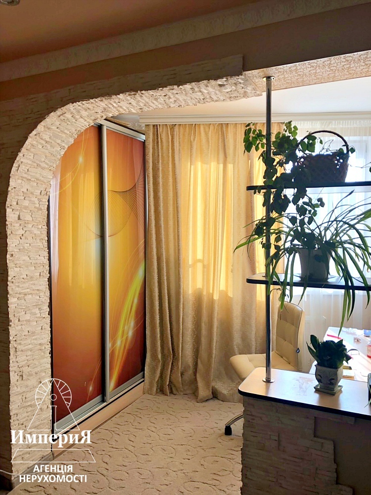 Продаж 2-кімнатної квартири 52 м², Некрасова вул., 46