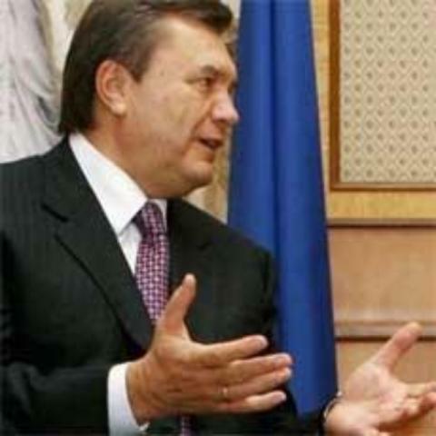 Президент поручил премьеру и министру обороны активнее заниматься жилищными проблемами военнослужащих