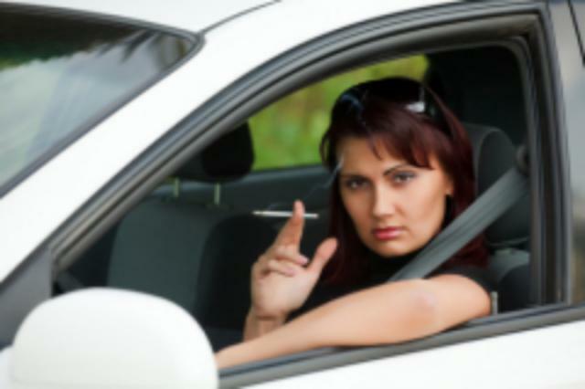 Курить или не курить в автомобиле? Размышления автоледи