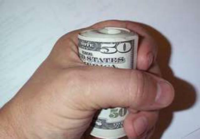 За неуплату налогов можно потерять треть своей квартиры