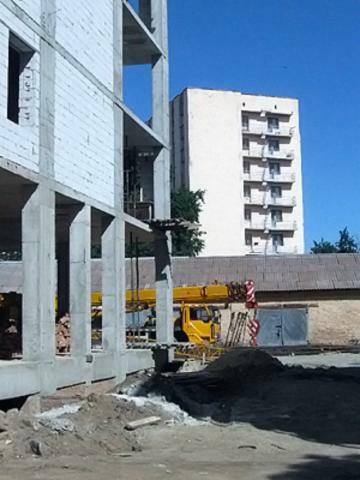 Новый жилой комплекс в Полтаве окропили кровью