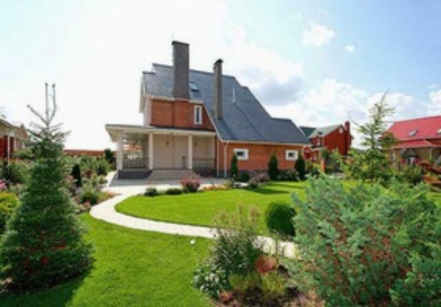 Цены на коттеджи достигли своего минимума