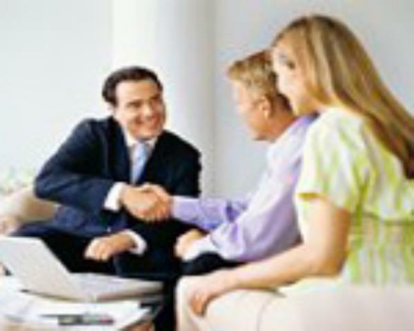 Платить за услуги риелтора должен каждый?