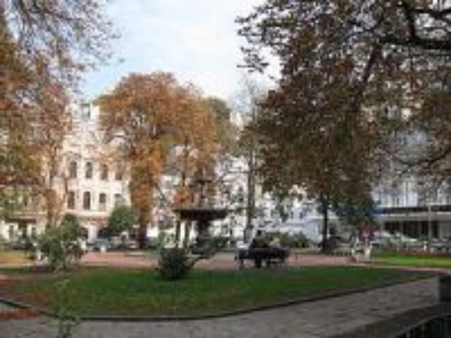 Замість парку Франка на Печерську виросте висотка?