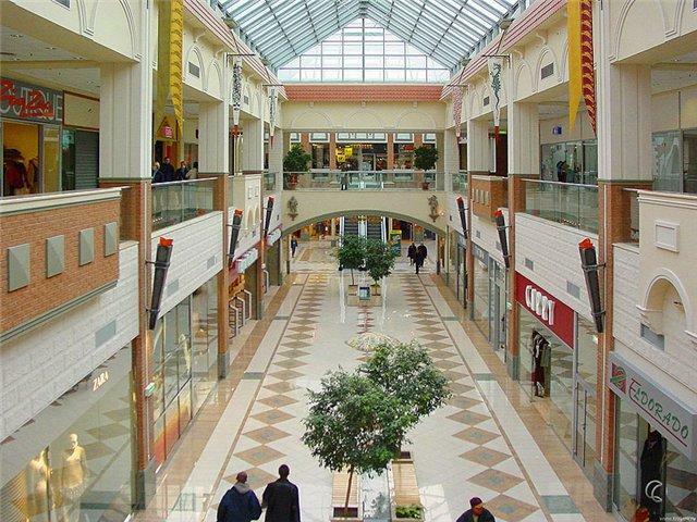 На рынок Москвы выходят аутлет-центры