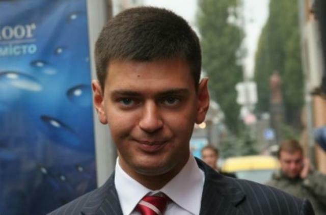 Басс шутит и рвется на работу