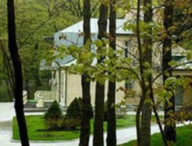 Внук Бандеры готов отдать звание Героя Украины за дачу Януковича 