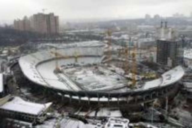 На столичному Олімпійському починається найскладніший етап будівництва