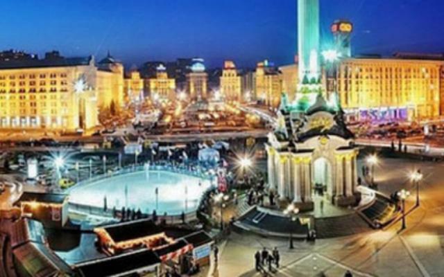 Каток на Майдане уберут через неделю