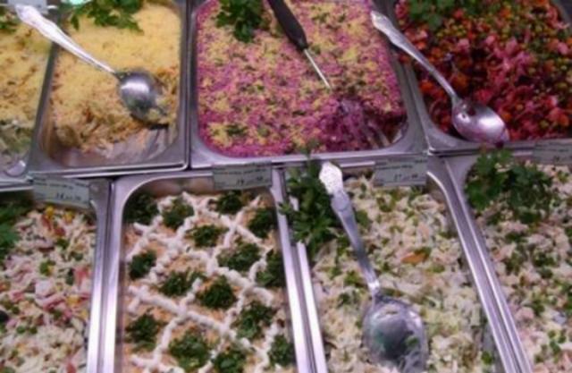Чем опасна пища, купленная в кулинариях супермаркетов