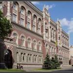 Кому выгодны валютные качели