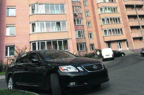 В Киеве на одну квартиру претендуют по два с половиной депутата 