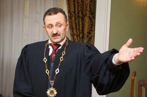 Зварич откупился и достраивает дворец?