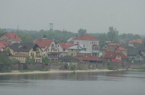 В Киеве незаконно застроили акваторию Днепра
