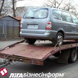 Эвакуаторы в Киев вернутся после Нового года