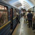 Пассажиры просят не закрывать метро 