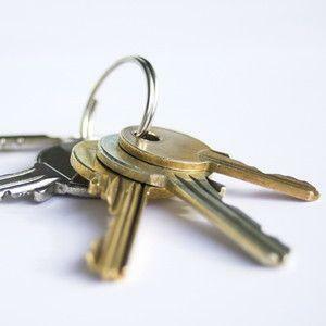 Как платить меньший налог при сдаче квартиры в аренду?