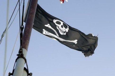 Сомалийские пираты захватили судно с российскими моряками