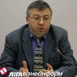 НБУ участвует в валютных спекуляциях? 