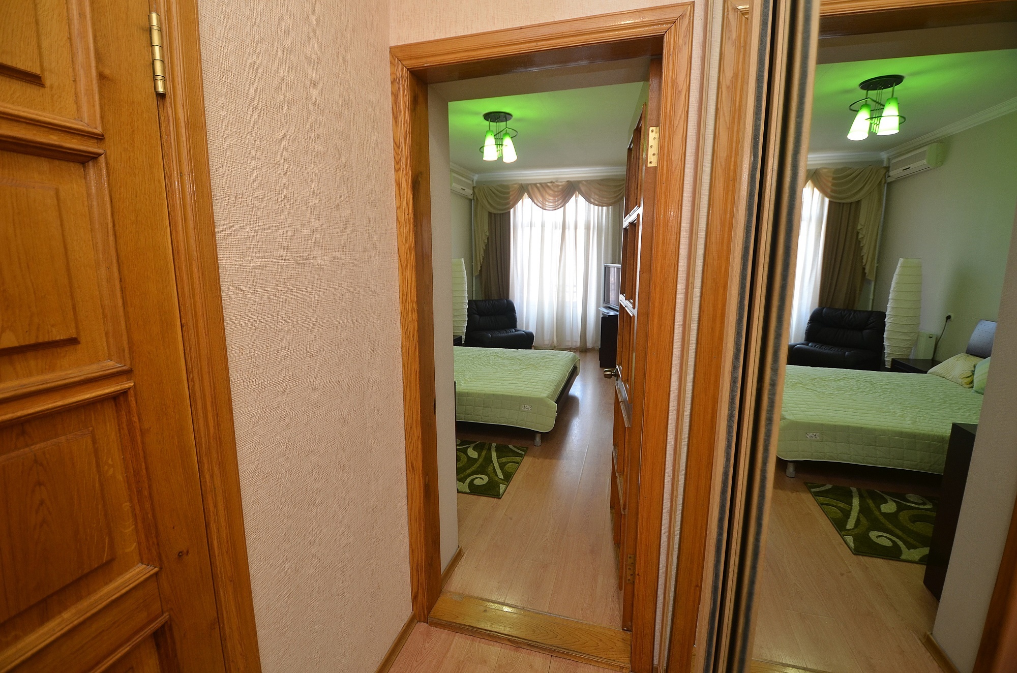 1-комнатная квартира посуточно 43 м², Соборная ул., 2