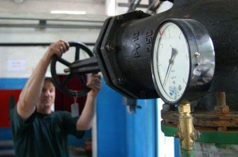 В Донецке за коммунальные долги арестованы сотни квартир и 23 автомобиля