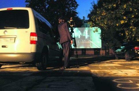 В "Лавре" откроют автокинотеатр