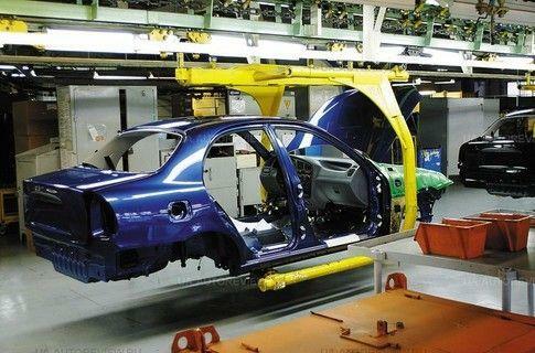 Автозаводы Украины начинают массовые увольнения 