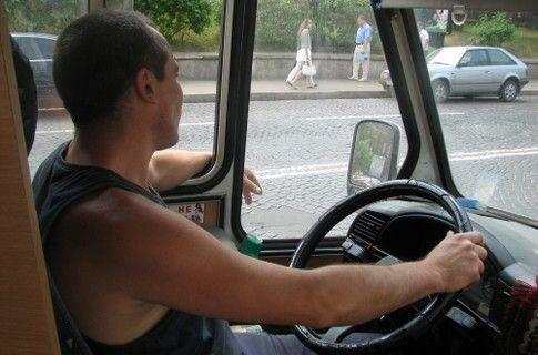 Столичная власть грозится наказать частных перевозчиков