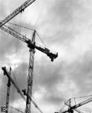 Стоит ли вкладывать в фонды операций с недвижимостью