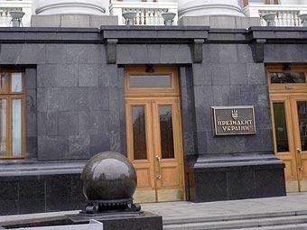 Секретариат обвинил правительство в обнищании украинцев