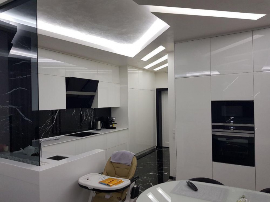 Продажа 4-комнатной квартиры 125 м², Симферопольская ул., 2К