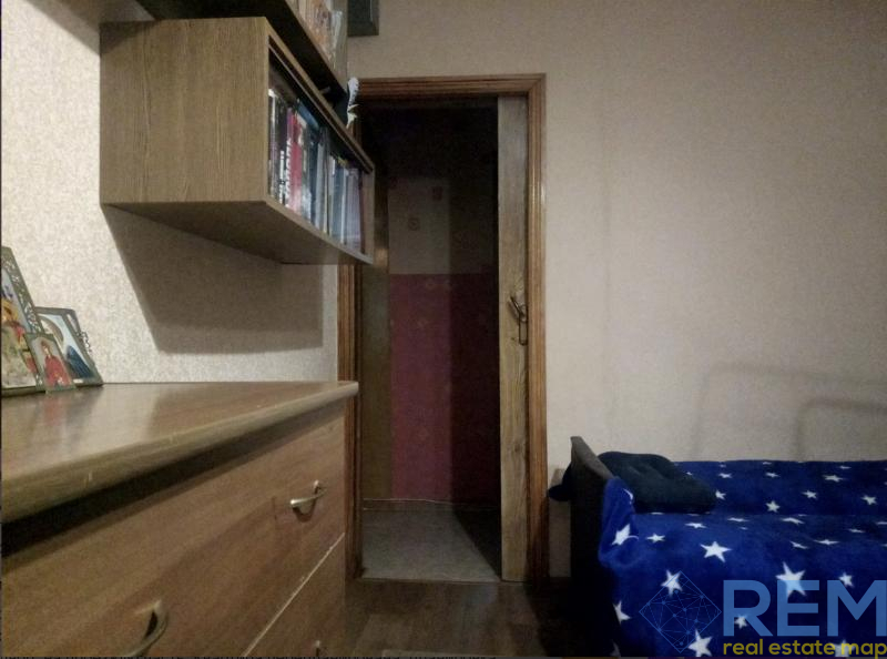 Продаж 3-кімнатної квартири 57 м², Генерала Петрова ул., 42