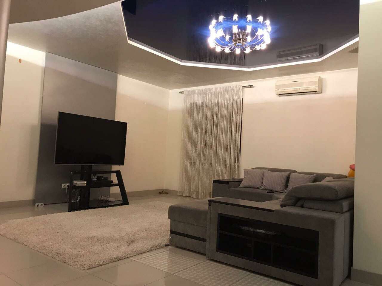 Продаж 4-кімнатної квартири 146 м², Ливарна вул., 2