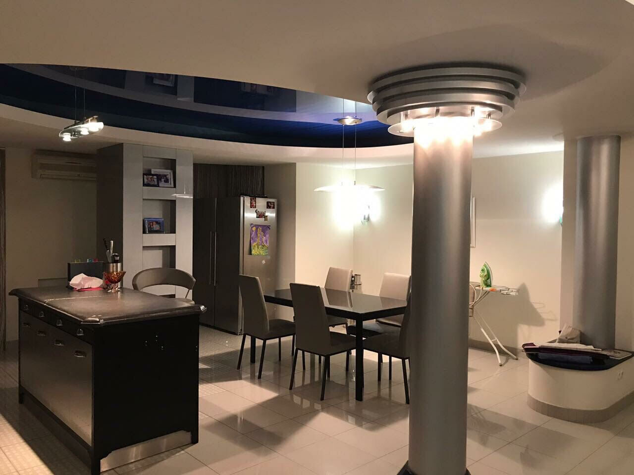 Продаж 4-кімнатної квартири 146 м², Ливарна вул., 2