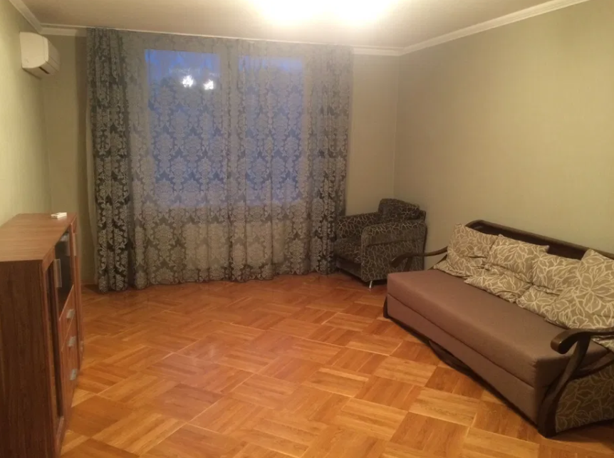 Оренда 1-кімнатної квартири 51 м², Олександра Поля просп., 001