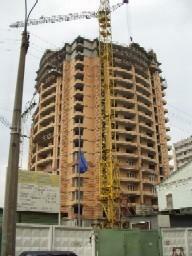 Александр Омельченко нашел деньги для пострадавших от аферы