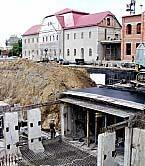 Новый вокзал в Ужгороде понемногу разваливается