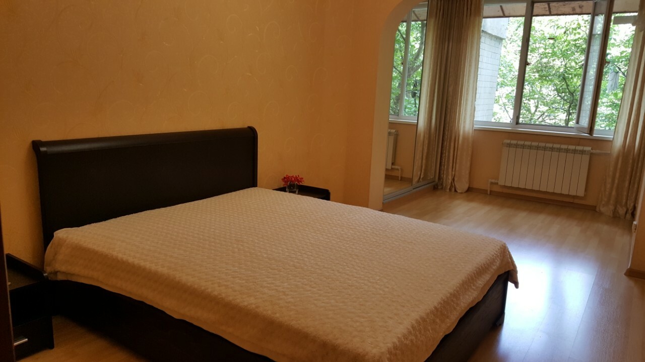 Аренда 3-комнатной квартиры 65 м², Днепропетровская дорога-заболотного ул., 3/9