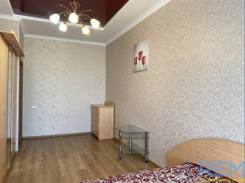 Продаж 1-кімнатної квартири 40 м², Архітекторська вул., 2