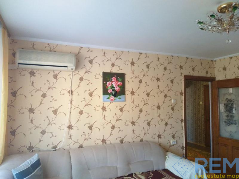 Продаж 3-кімнатної квартири 63 м², Академіка Корольова вул., 102