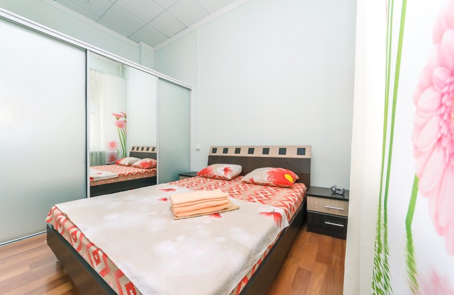 2-комнатная квартира посуточно 57 м², Рейтарская ул., 18