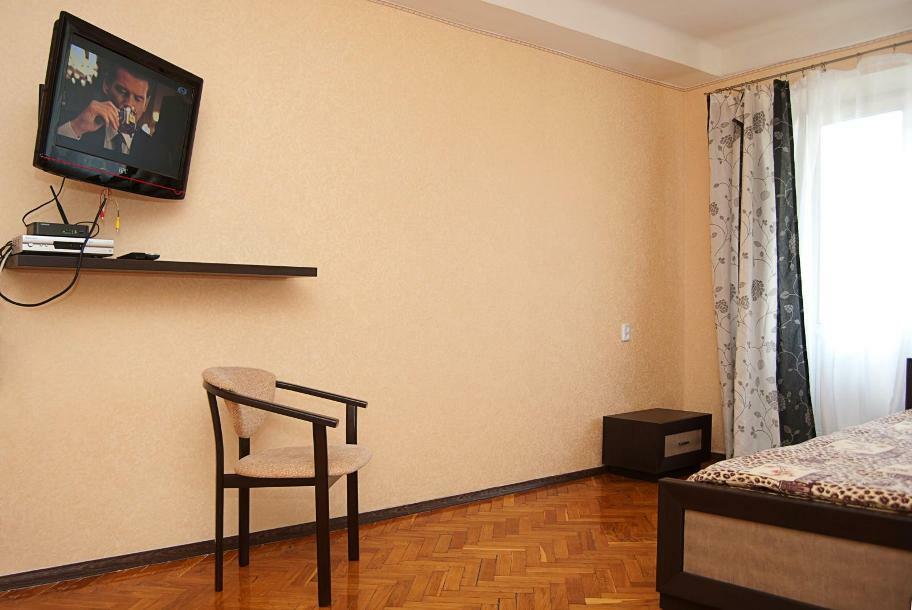 1-комнатная квартира посуточно 38 м², Леси Украинки бул., 5