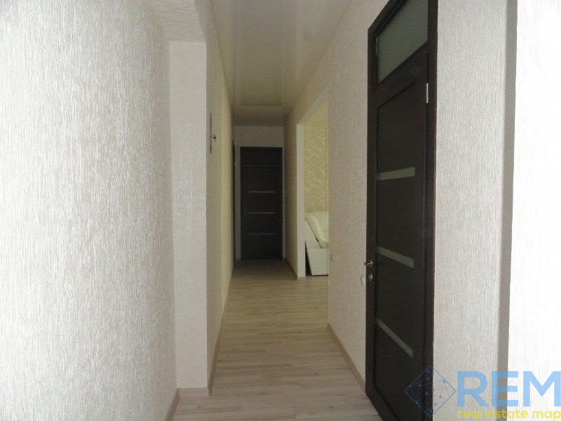 Продажа 3-комнатной квартиры 95 м², Маяковского ул., 1