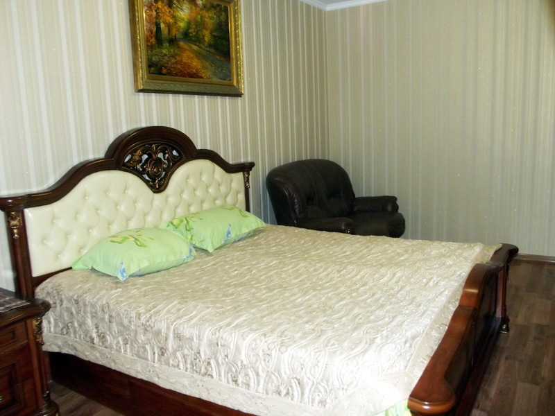 1-кімнатна квартира подобово 33 м², Шашкевича вул., 16