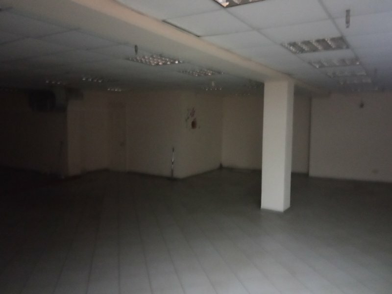 Оренда торговельного приміщення 465 м², 1-го Травня вул., 163